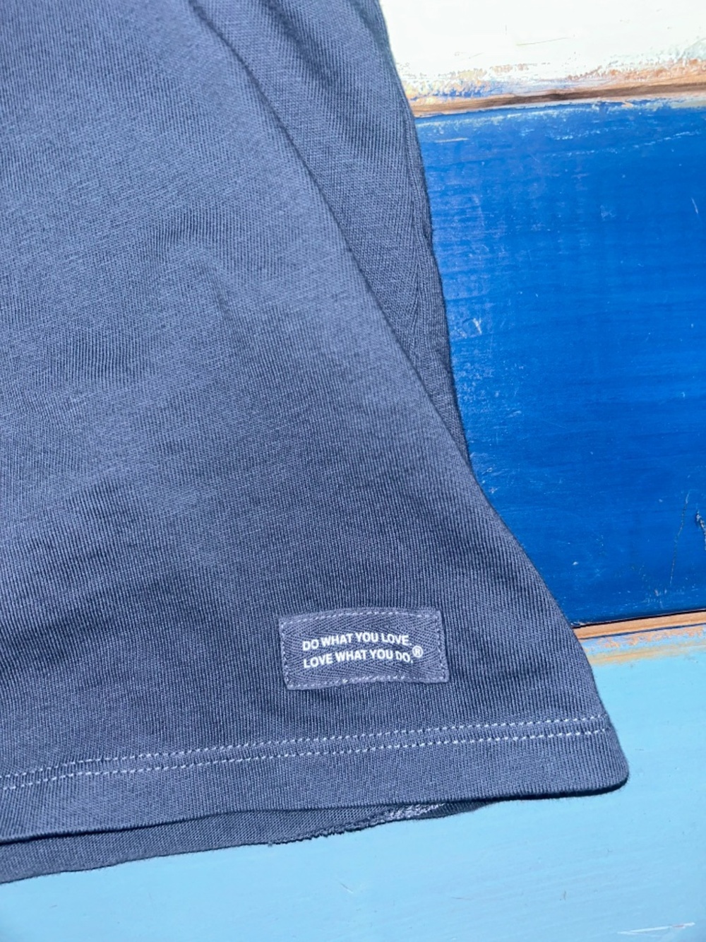 Life Is Good Kindness Is Free Heart Crusher Tee Medium - Picture 2 of 4